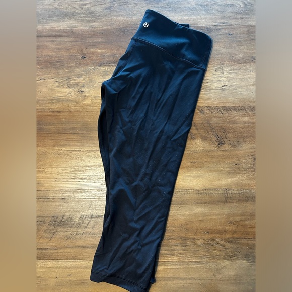Lululemon 3/4 leggings - Picture 1 of 3